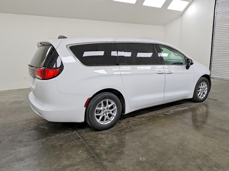 2023 Chrysler Voyager მანქანა იყიდება აუქციონზე, vin: 2C4RC1CG7PR537512, აუქციონის ნომერი: 47703626