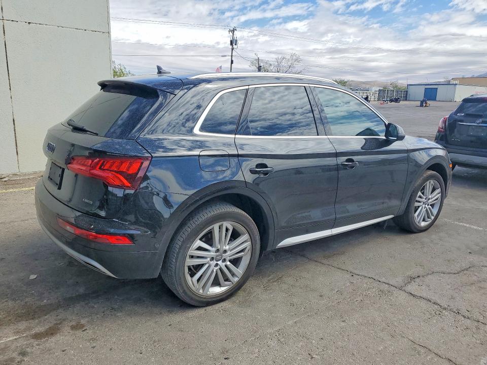 49107016 :رقم المزاد ، WA1CNAFYXK2062542 vin ، 2019 Audi Q5 مزاد بيع