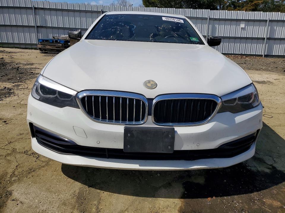 48228146 :رقم المزاد ، WBAJA7C50KWW17526 vin ، 2019 Bmw 530 مزاد بيع