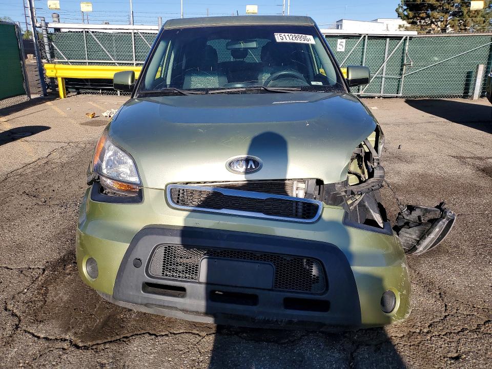 51128996 :رقم المزاد ، KNDJT2A20B7238464 vin ، 2011 Kia Soul مزاد بيع