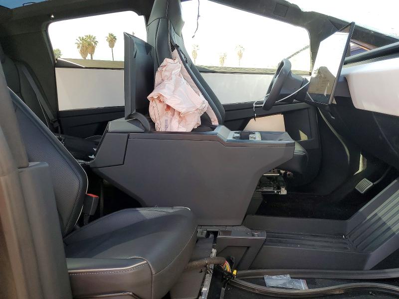 2024 Tesla Cybertruck მანქანა იყიდება აუქციონზე, vin: 7G2CEHED1RA038421, აუქციონის ნომერი: 51473656