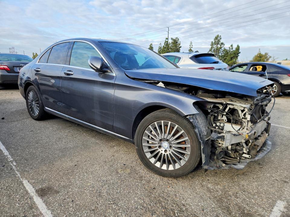 51377576 :رقم المزاد ، 55SWF4KB1FU027733 vin ، 2015 Mercedes-benz C مزاد بيع