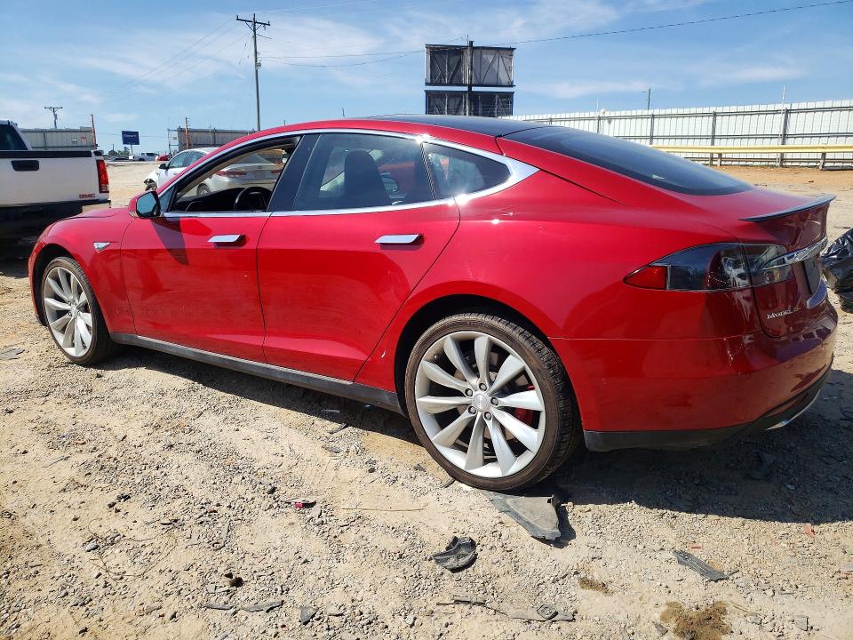Продаж на аукціоні авто 2014 Tesla Model S, vin: 5YJSA1H2XEFP62536, номер лоту: 50173846
