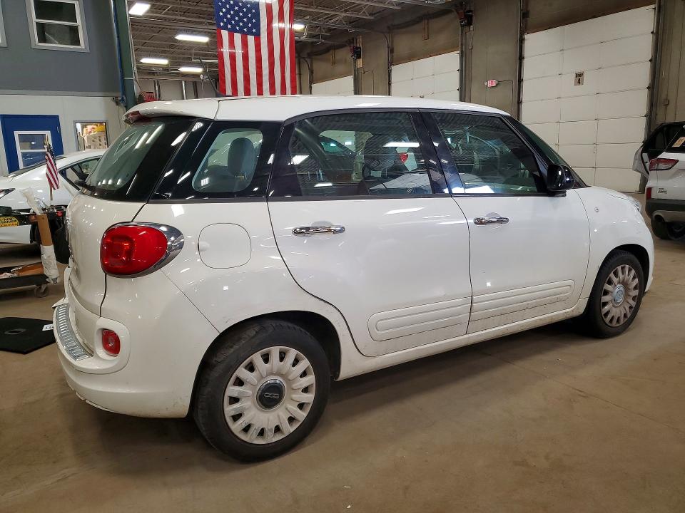 Продажа на аукционе авто 2015 Fiat 500l, vin: ZFBCFAAH6FZ033372, номер лота: 49217506