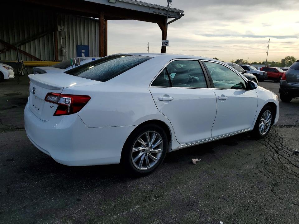 2013 Toyota Camry მანქანა იყიდება აუქციონზე, vin: 4T4BF1FK0DR336124, აუქციონის ნომერი: 50254756