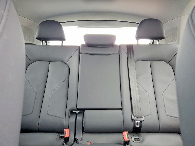 48258266 :رقم المزاد ، WA1FECF31M1040581 vin ، 2021 Audi Q3 مزاد بيع