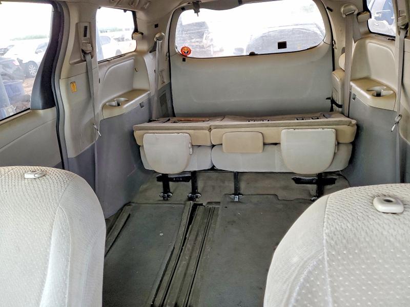 Продажа на аукционе авто 2011 Toyota Sienna, vin: 5TDKK3DC7BS112318, номер лота: 49172266