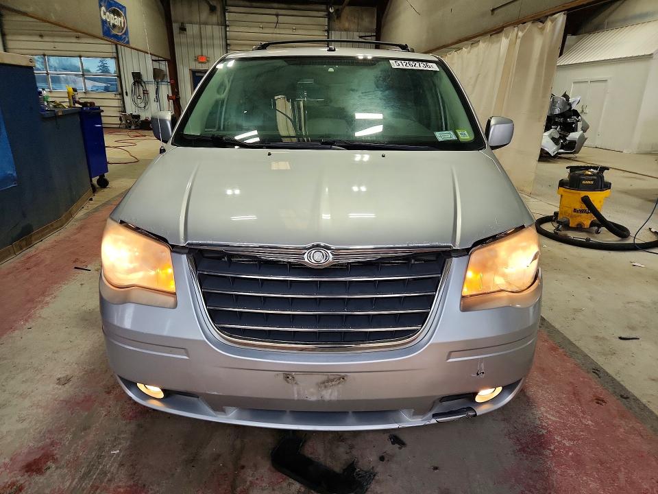 Продажа на аукционе авто 2008 Chrysler Town & Country, vin: 2A8HR54P88R800536, номер лота: 51262736