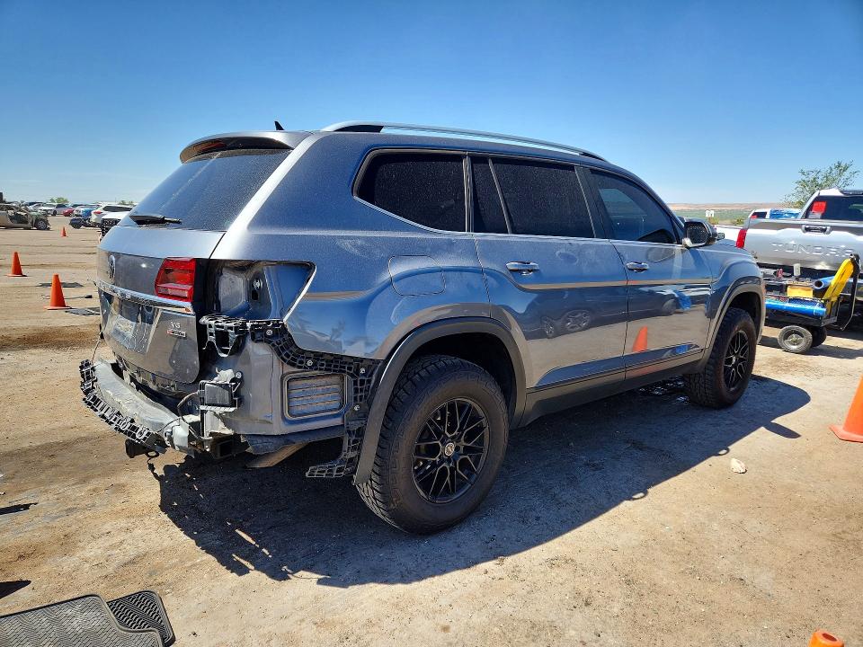 Продаж на аукціоні авто 2018 Volkswagen Atlas, vin: 1V2KR2CA0JC572778, номер лоту: 49831706