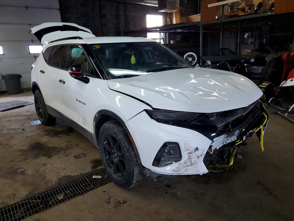 Продажа на аукционе авто 2022 Chevrolet Blazer, vin: 3GNKBJRS8NS186911, номер лота: 49322256