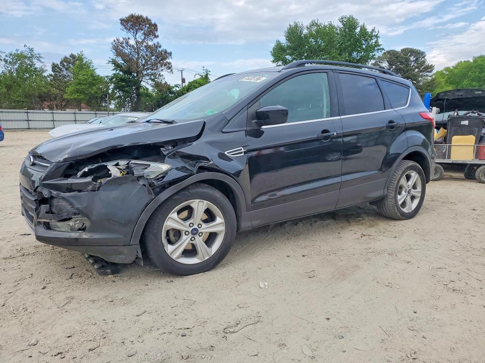 51033156 :رقم المزاد ، 1FMCU0GX1GUB45910 vin ، 2016 Ford Escape مزاد بيع