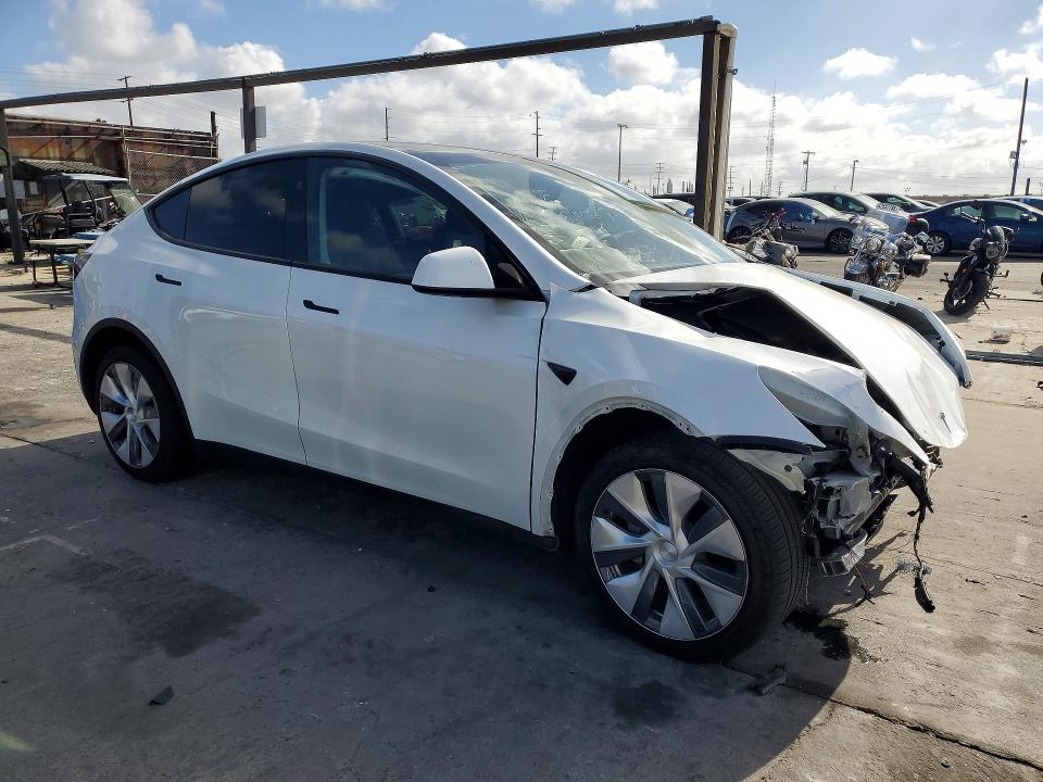Продажа на аукционе авто 2024 Tesla Model Y, vin: 7SAYGDEE3RA257596, номер лота: 51151506