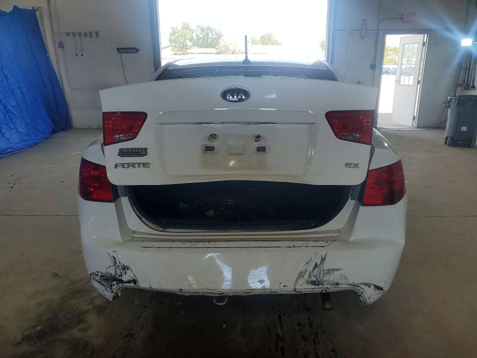 50823416 :رقم المزاد ، KNAFU4A29A5876069 vin ، 2010 Kia Forte مزاد بيع