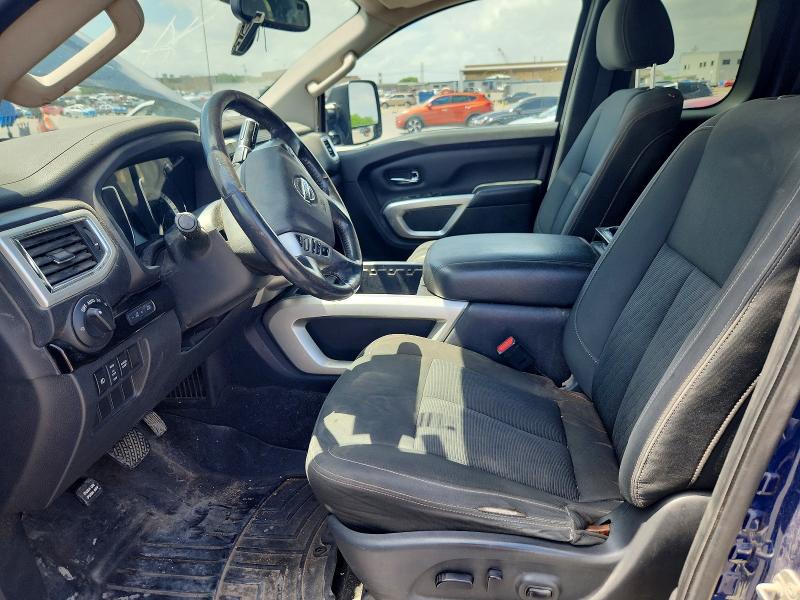 49910576 :رقم المزاد ، 1N6BA1C44HN560982 vin ، 2017 Nissan Titan Xd مزاد بيع