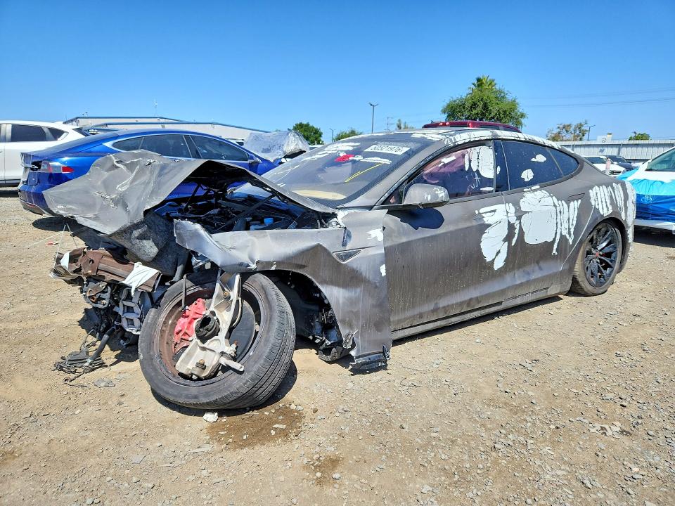 2016 Tesla Model S მანქანა იყიდება აუქციონზე, vin: 5YJSA1E40GF144585, აუქციონის ნომერი: 50521976