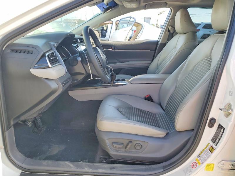 2018 Toyota Camry მანქანა იყიდება აუქციონზე, vin: 4T1B11HKXJU638957, აუქციონის ნომერი: 51190626
