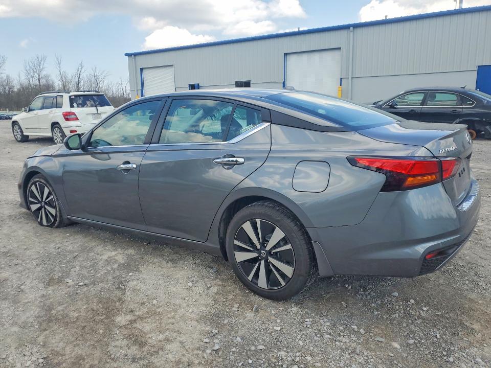 50527976 :رقم المزاد ، 1N4BL4DV4NN341320 vin ، 2022 Nissan Altima مزاد بيع