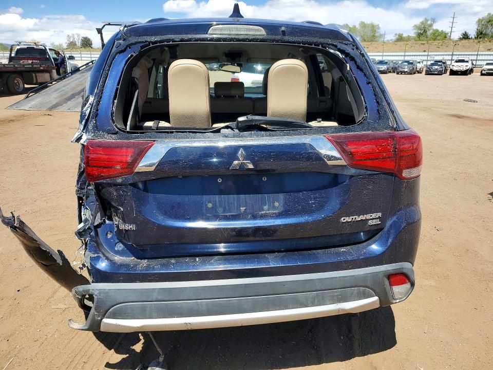 Продажа на аукционе авто 2018 Mitsubishi Outlander, vin: JA4AZ3A35JZ025102, номер лота: 50766366