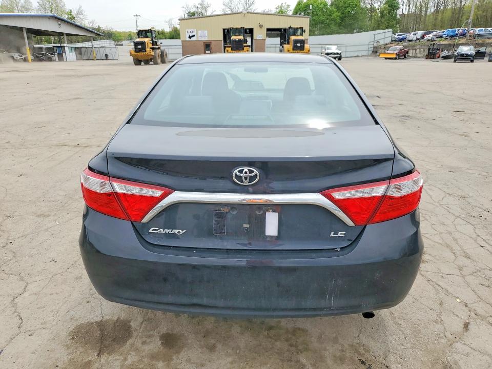 51035066 :رقم المزاد ، 4T1BF1FK9HU360941 vin ، 2017 Toyota Camry مزاد بيع