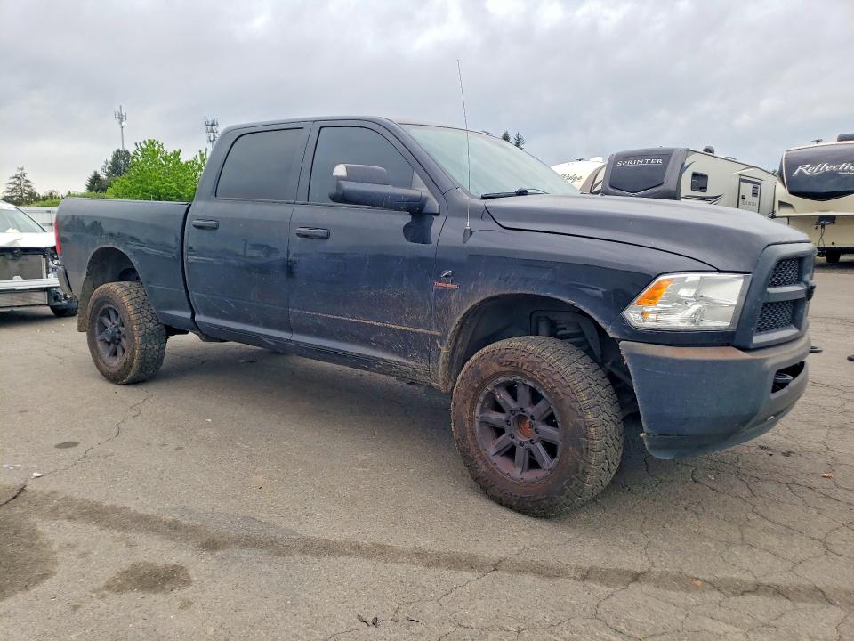 75798055 :رقم المزاد ، 3C6UR5CL8HG569123 vin ، 2017 Ram 2500 مزاد بيع