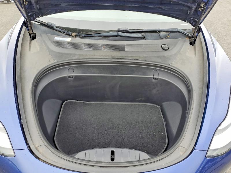 Продажа на аукционе авто 2018 Tesla Model 3, vin: 5YJ3E1EA5JF042639, номер лота: 45849006