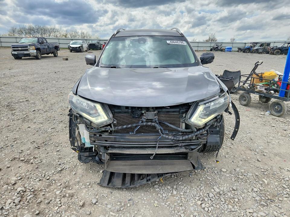 48648786 :رقم المزاد ، 5N1AT2MT5JC780861 vin ، 2018 Nissan Rogue مزاد بيع
