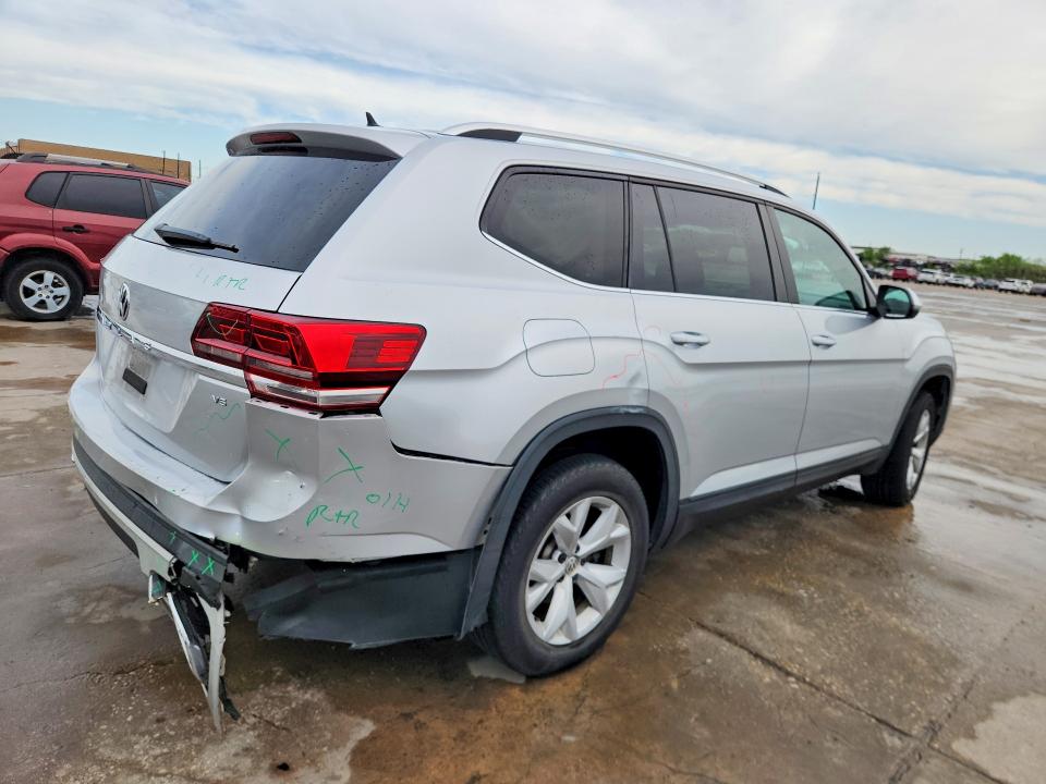 48353776 :رقم المزاد ، 1V2AR2CA0JC516013 vin ، 2018 Volkswagen Atlas مزاد بيع