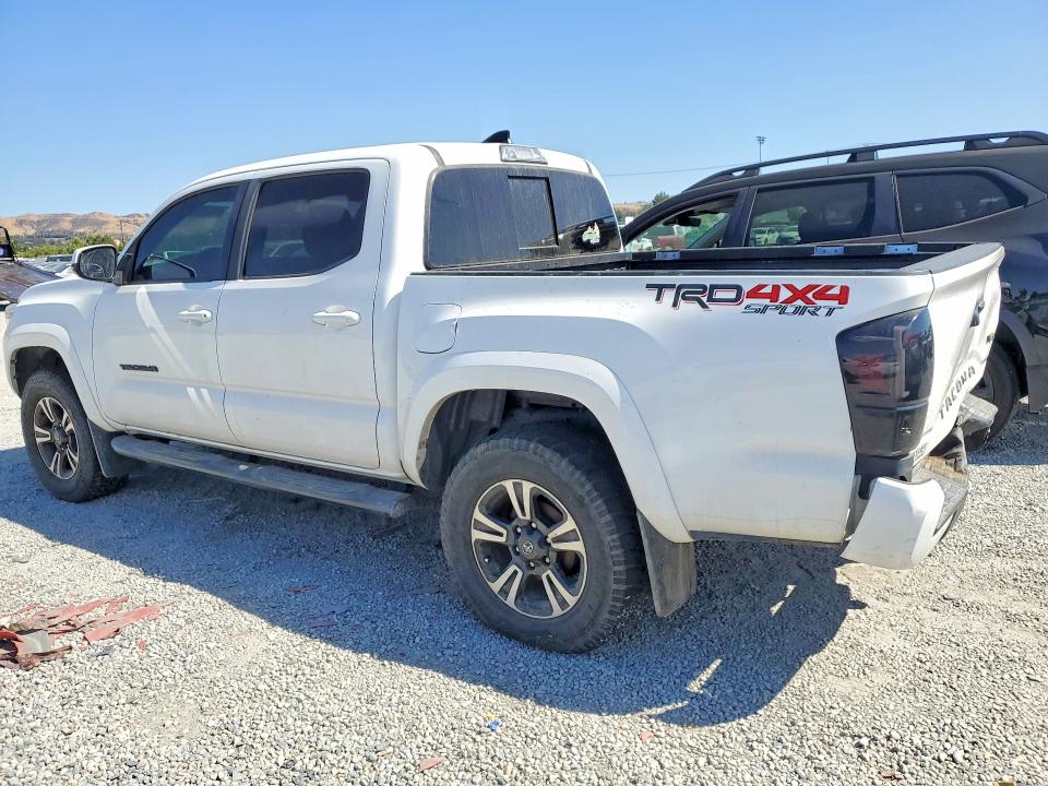 Продаж на аукціоні авто 2018 Toyota Tacoma, vin: 3TMCZ5AN8JM121805, номер лоту: 95738785