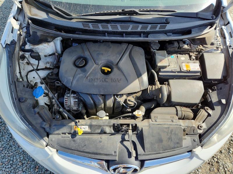 52064276 :رقم المزاد ، 5NPDH4AE5FH573404 vin ، 2015 Hyundai Elantra مزاد بيع