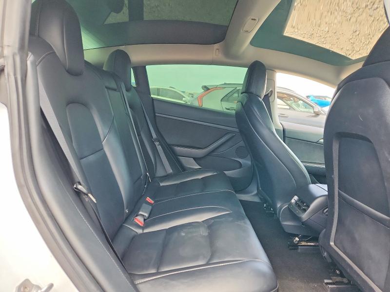 49331176 :رقم المزاد ، 5YJ3E1EA2MF027911 vin ، 2021 Tesla Model 3 مزاد بيع