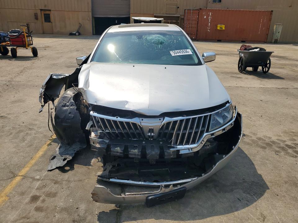 50445936 :رقم المزاد ، 3LNHL2GC9BR753577 vin ، 2011 Lincoln Townhouse Mkz مزاد بيع