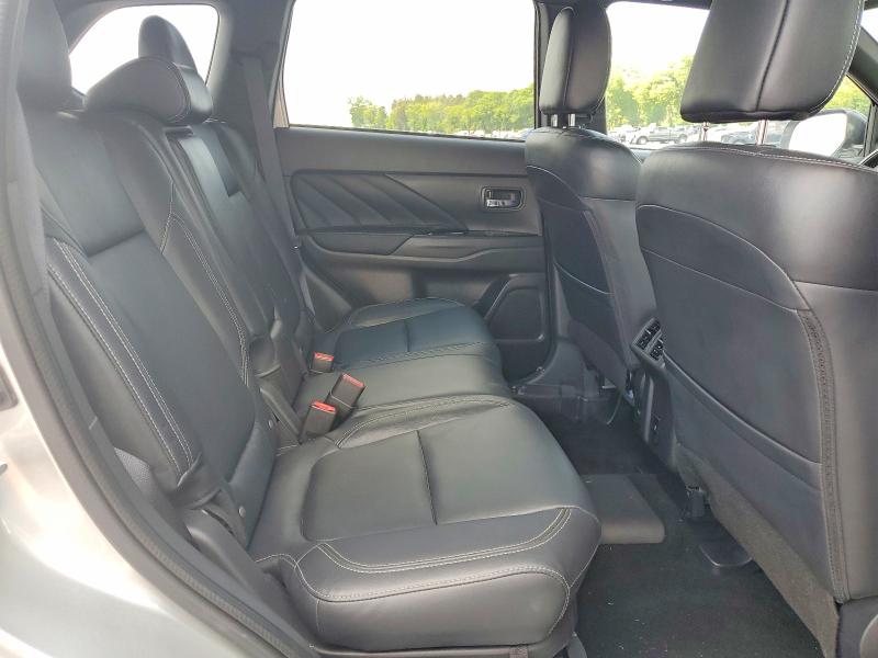 Продаж на аукціоні авто 2022 Mitsubishi Outlander, vin: JA4J2VA78NZ035227, номер лоту: 47867496