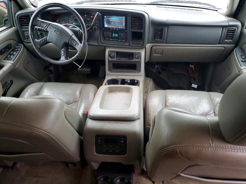 2005 Chevrolet Suburban მანქანა იყიდება აუქციონზე, vin: 3GNFK16Z85G173582, აუქციონის ნომერი: 51121246
