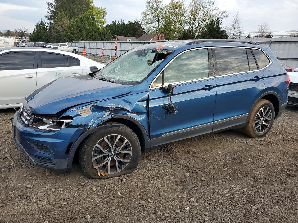 Продаж на аукціоні авто 2018 Volkswagen Tiguan, vin: 3VV2B7AX6JM209718, номер лоту: 48942666