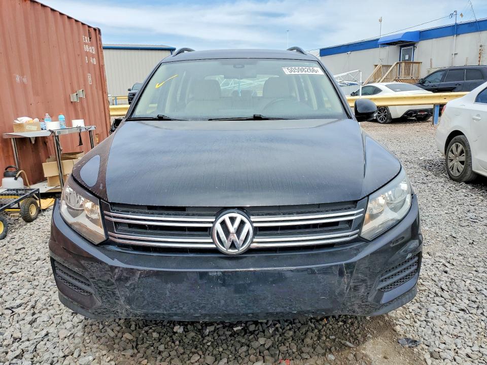 50598266 :رقم المزاد ، WVGBV7AX3HK025405 vin ، 2017 Volkswagen Tiguan مزاد بيع