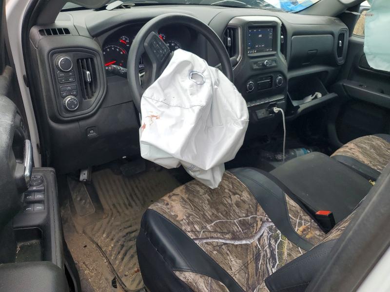 51718776 :رقم المزاد ، 1GCPKBEK5SZ138579 vin ، 2025 Chevrolet Silverado مزاد بيع