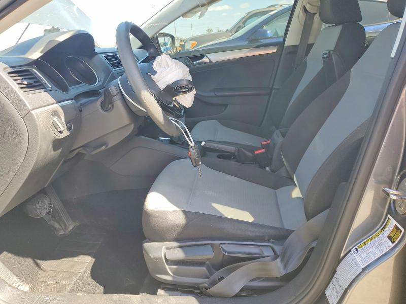 50056566 :رقم المزاد ، 3VW2B7AJ7HM372217 vin ، 2017 Volkswagen Jetta مزاد بيع