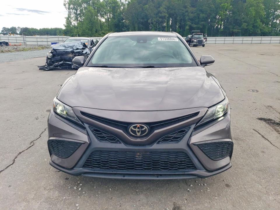 Продажа на аукционе авто 2022 Toyota Camry, vin: 4T1G11AK9NU057908, номер лота: 51338806