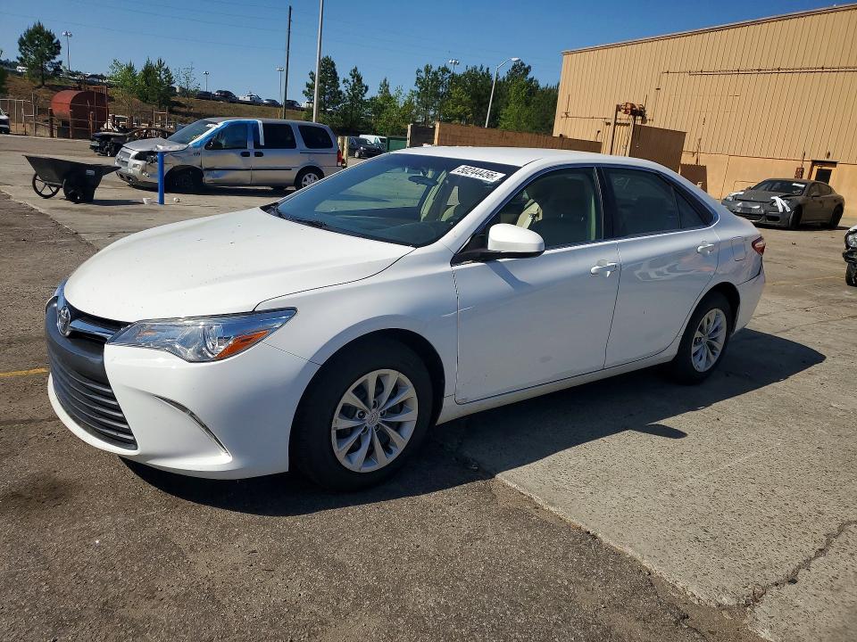 50244456 :رقم المزاد ، 4T1BF1FK3GU553925 vin ، 2016 Toyota Camry مزاد بيع