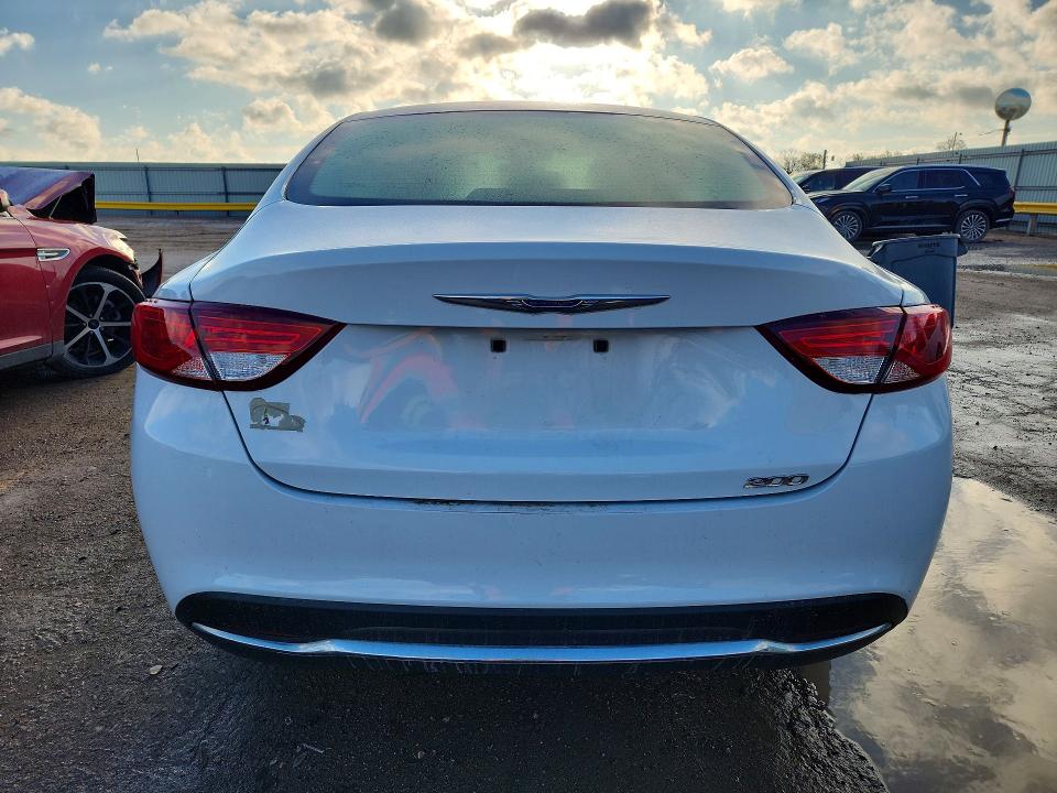 48277626 :رقم المزاد ، 1C3CCCAB5FN502069 vin ، 2015 Chrysler 200 مزاد بيع