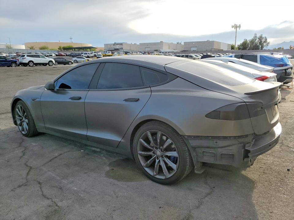 Продаж на аукціоні авто 2015 Tesla Model S, vin: 5YJSA1E16FF111966, номер лоту: 48991486