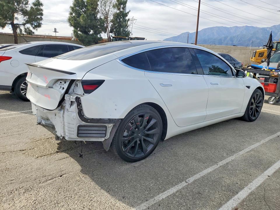 48829586 :رقم المزاد ، 5YJ3E1EA3LF745918 vin ، 2020 Tesla Model 3 مزاد بيع