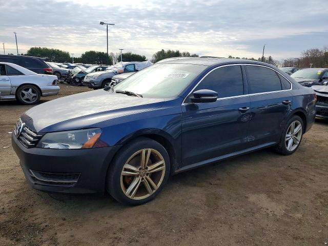 50593536 :رقم المزاد ، 1VWBT7A38EC097470 vin ، 2014 Volkswagen Passat مزاد بيع