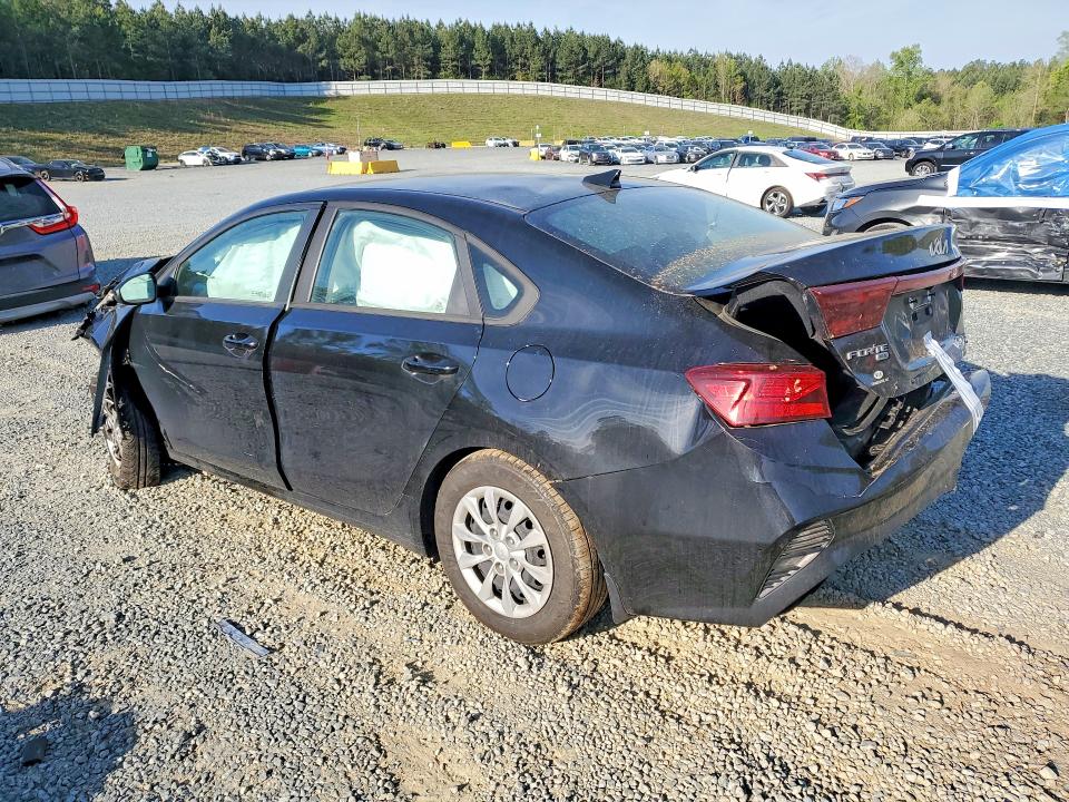 49226616 :رقم المزاد ، 3KPF24AD0NE499359 vin ، 2022 Kia Forte مزاد بيع