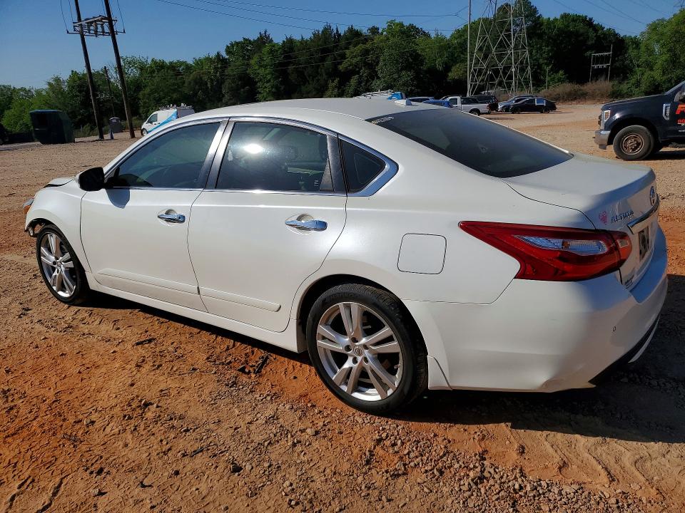 2017 Nissan Altima მანქანა იყიდება აუქციონზე, vin: 1N4BL3AP5HC207268, აუქციონის ნომერი: 51076536