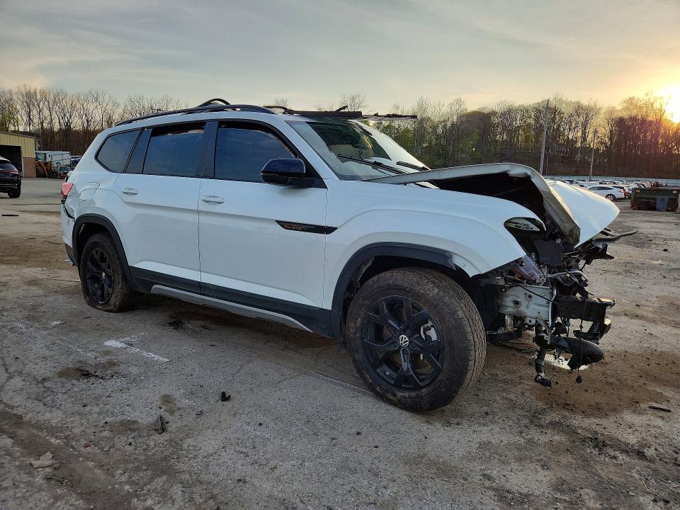 2024 Volkswagen Atlas მანქანა იყიდება აუქციონზე, vin: 1V2GR2CAXRC592537, აუქციონის ნომერი: 49958146
