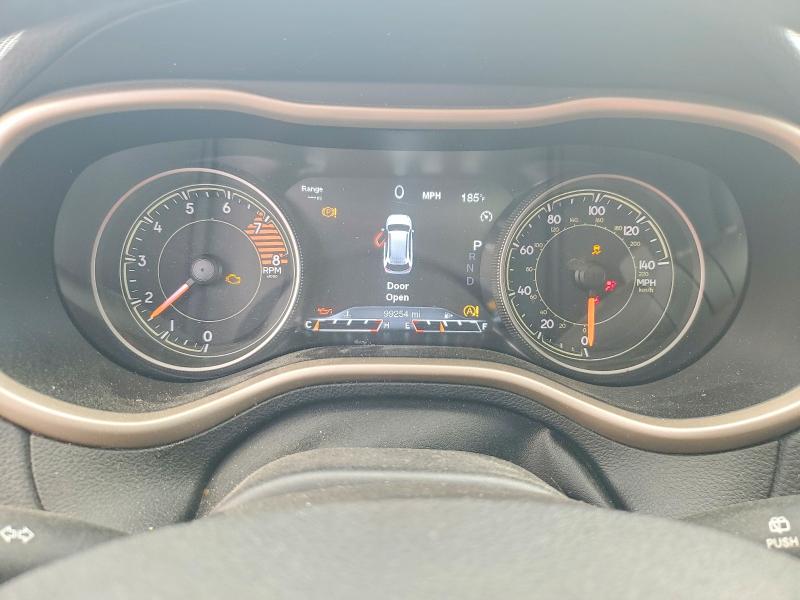 49277866 :رقم المزاد ، 1C4PJMDX4JD610052 vin ، 2018 Jeep Cherokee مزاد بيع