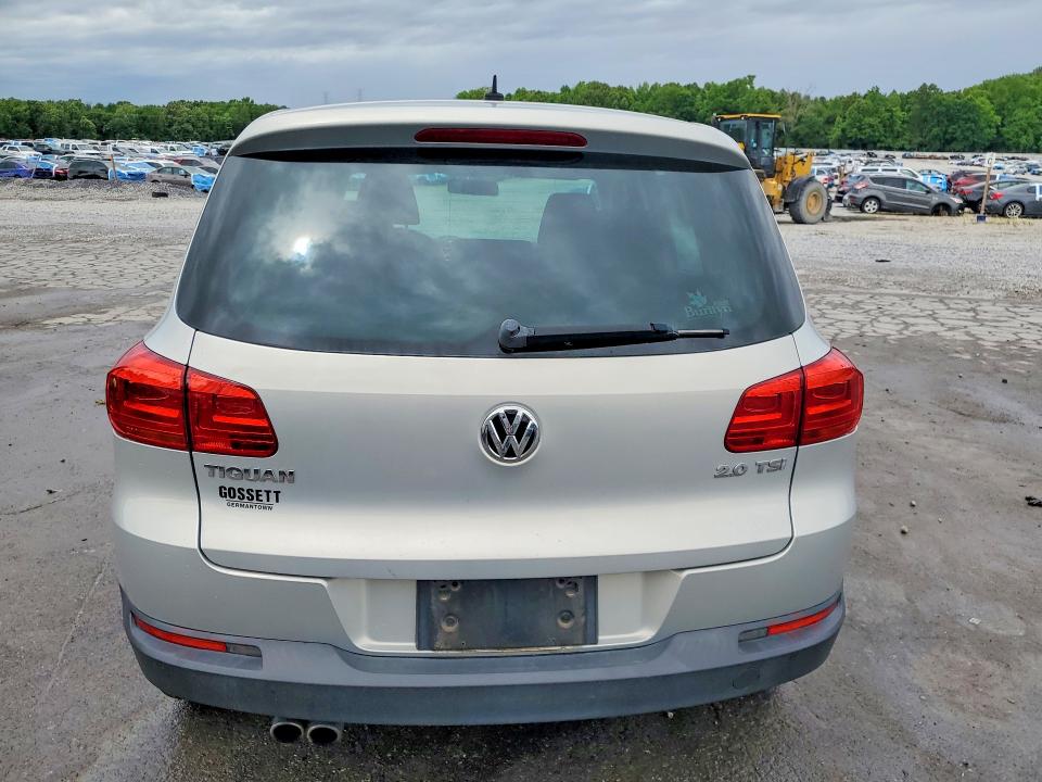 50959576 :رقم المزاد ، WVGAV7AX9DW555358 vin ، 2013 Volkswagen Tiguan مزاد بيع