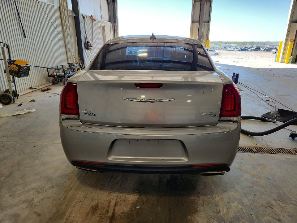 Продаж на аукціоні авто 2016 Chrysler 300, vin: 2C3CCAGG6GH183007, номер лоту: 51297856