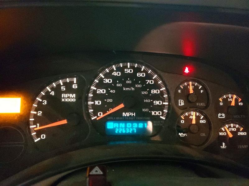 2002 Gmc Yukon Xl მანქანა იყიდება აუქციონზე, vin: 3GKFK16Z02G284376, აუქციონის ნომერი: 47811996